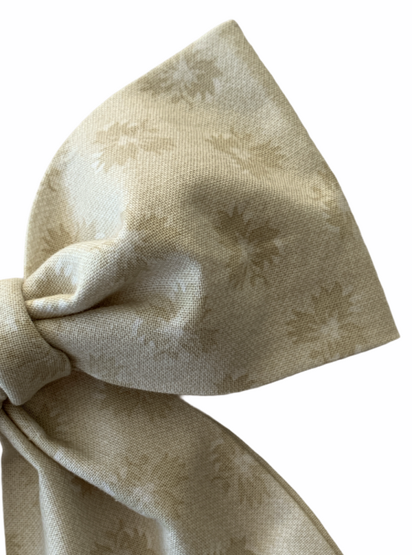 Speckled Flowers Bow