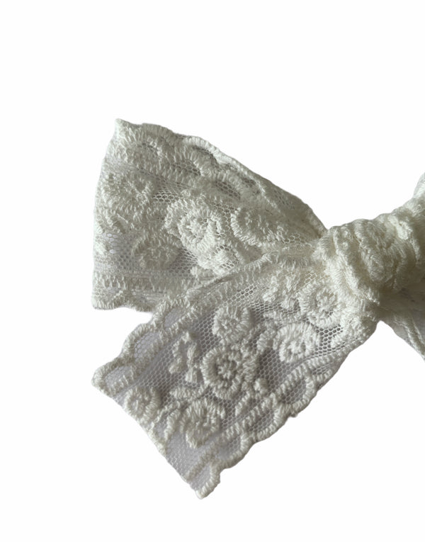 White rose short bow