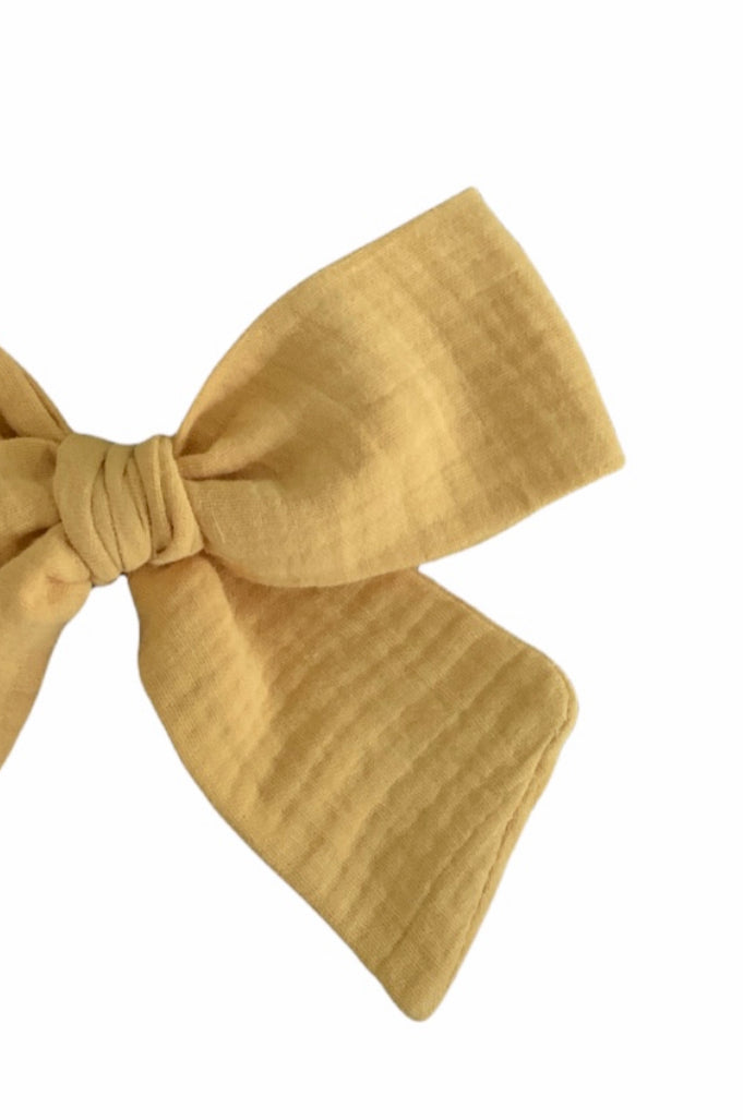 Lovely mustard bow